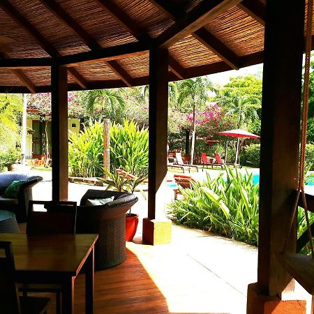 Casa Mapache Hotell Tamarindo Exteriör bild
