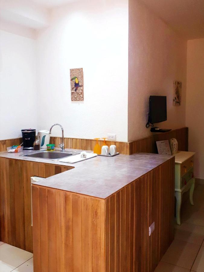 Casa Mapache Hotell Tamarindo Exteriör bild