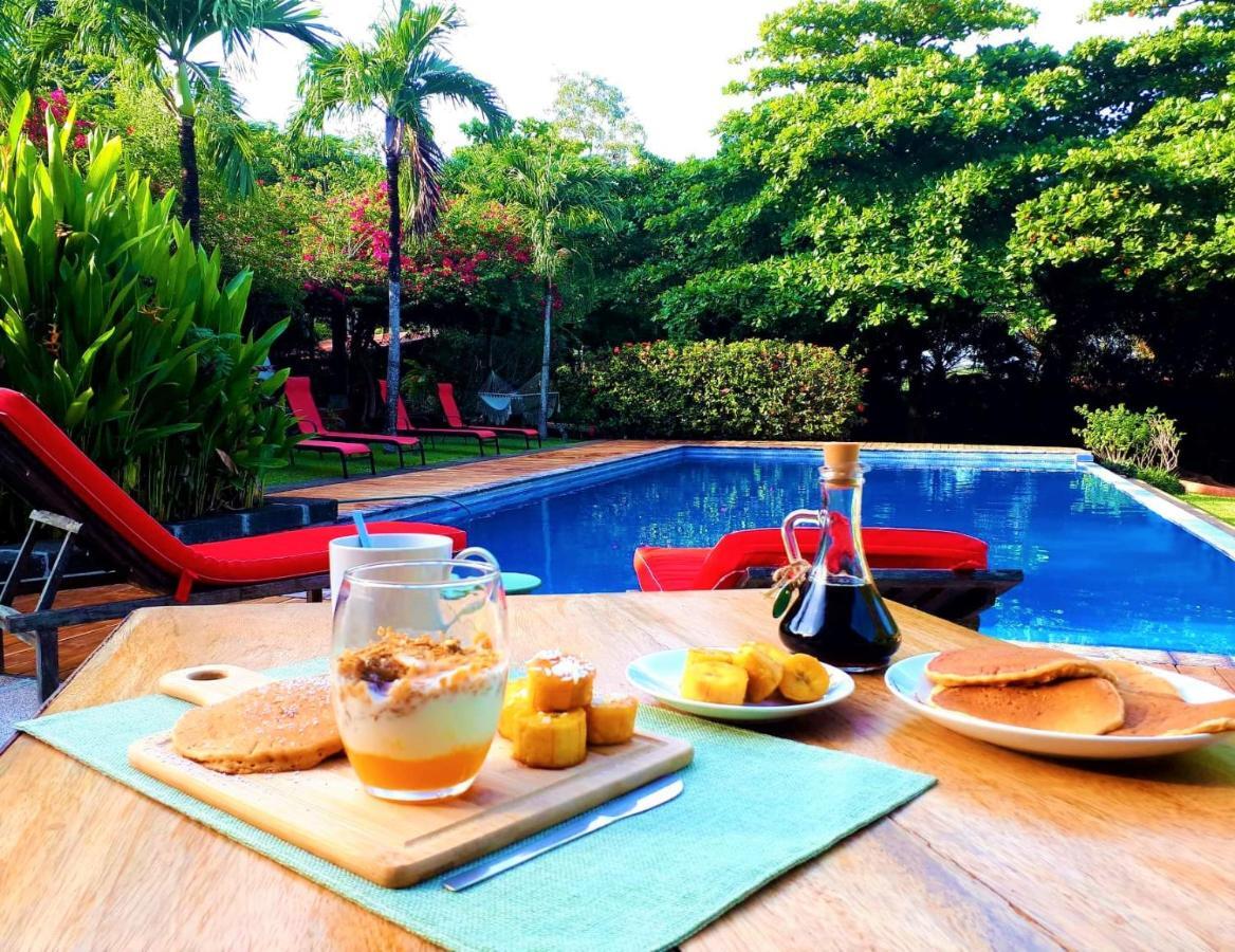 Casa Mapache Hotell Tamarindo Exteriör bild